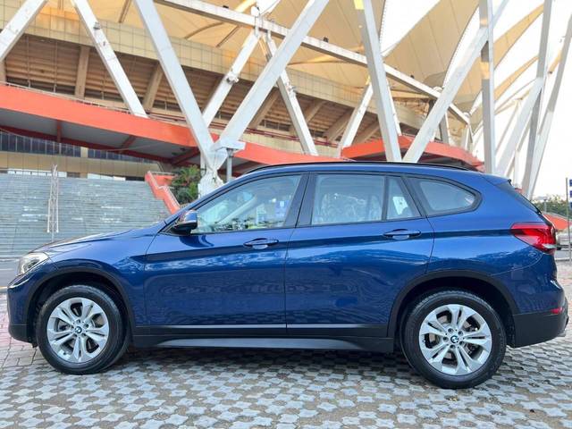 https://images10.gaadi.com/usedcar_image/4564644/original/processed_bb0e5723dededc1735ad5b3347b0556c.jpg?imwidth=6402