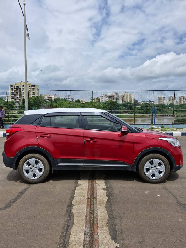 https://images10.gaadi.com/usedcar_image/4564649/original/1015a730019f545a180aa87ac0f5069f.jpg?imwidth=6401