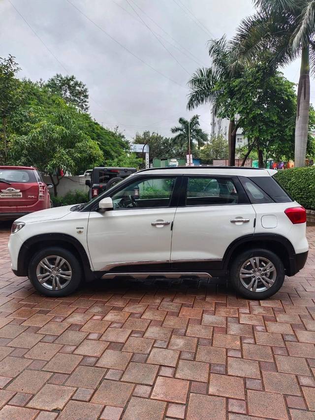https://images10.gaadi.com/usedcar_image/4564661/original/processed_bd3fc91c6de4c2782df1ed5628a502a5.jpg?imwidth=6402