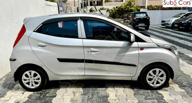 https://images10.gaadi.com/usedcar_image/4564665/original/processed_22f33761606cbe9fe6241d38177a45d4.jpeg?imwidth=6401