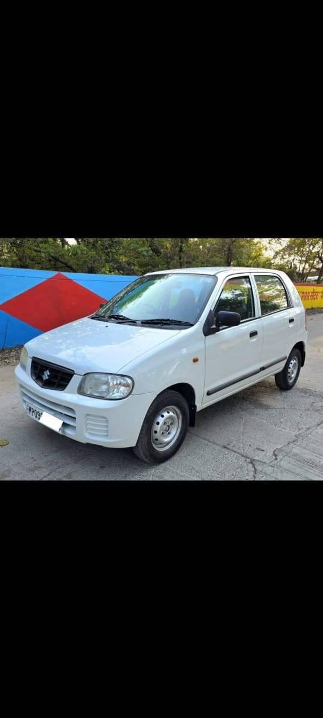 https://images10.gaadi.com/usedcar_image/4564685/original/processed_b076b1e0e8f226020aeb9fe4e1a79a13.jpeg?imwidth=6402