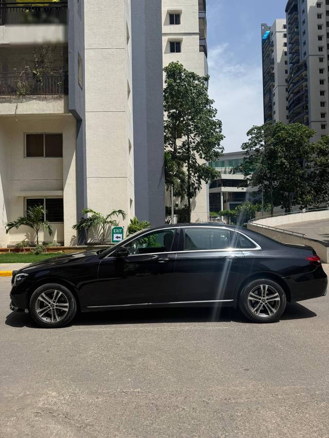 https://images10.gaadi.com/usedcar_image/4564691/original/processed_39ecf5b3de706e7f87a7132b02917918.jpg?imwidth=6401