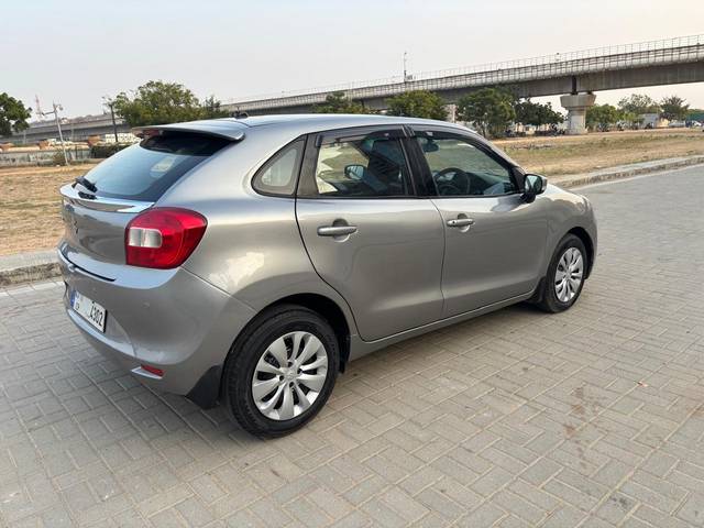 https://images10.gaadi.com/usedcar_image/4564694/original/62a59efa7e1041be47f33c912da2f0aa.jpg?imwidth=6402