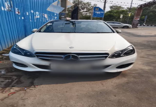 https://images10.gaadi.com/usedcar_image/4564720/original/7e3a3a33-e677-4ccb-b0f8-4efceb3cf6a6.?imwidth=6400