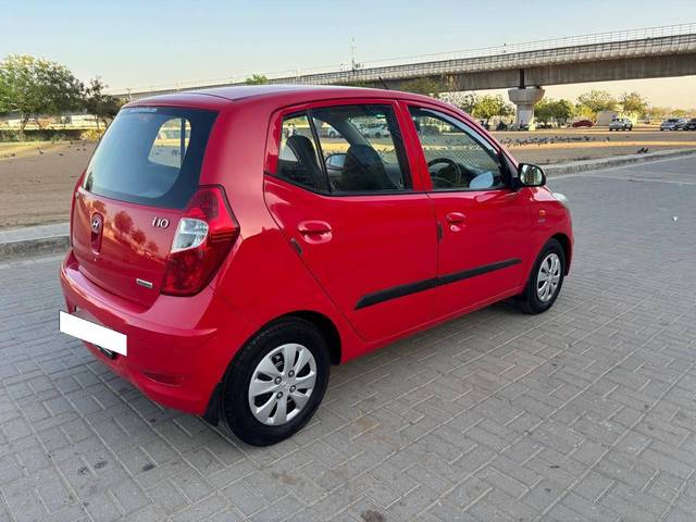 https://images10.gaadi.com/usedcar_image/4564721/original/processed_32a71d0a0f251f9156631db62f188c0a.jpg?imwidth=6402