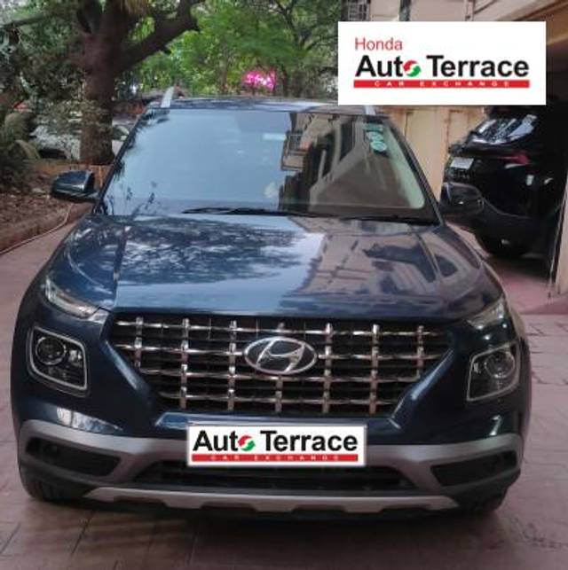 https://images10.gaadi.com/usedcar_image/4564769/original/2b61cd37fde6a7f1c29474b6c1377e2e.jpg?imwidth=6400