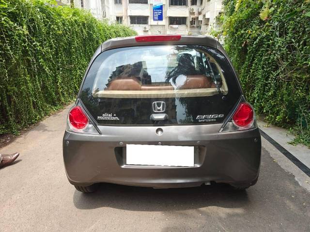 https://images10.gaadi.com/usedcar_image/4564776/original/processed_19c1764b0601249d54974b57887a6c3a.jpeg?imwidth=6401