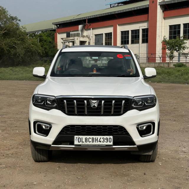 https://images10.gaadi.com/usedcar_image/4564783/original/dcf0e8371d2fabd3fbe351354a2776a6.jpg?imwidth=6400