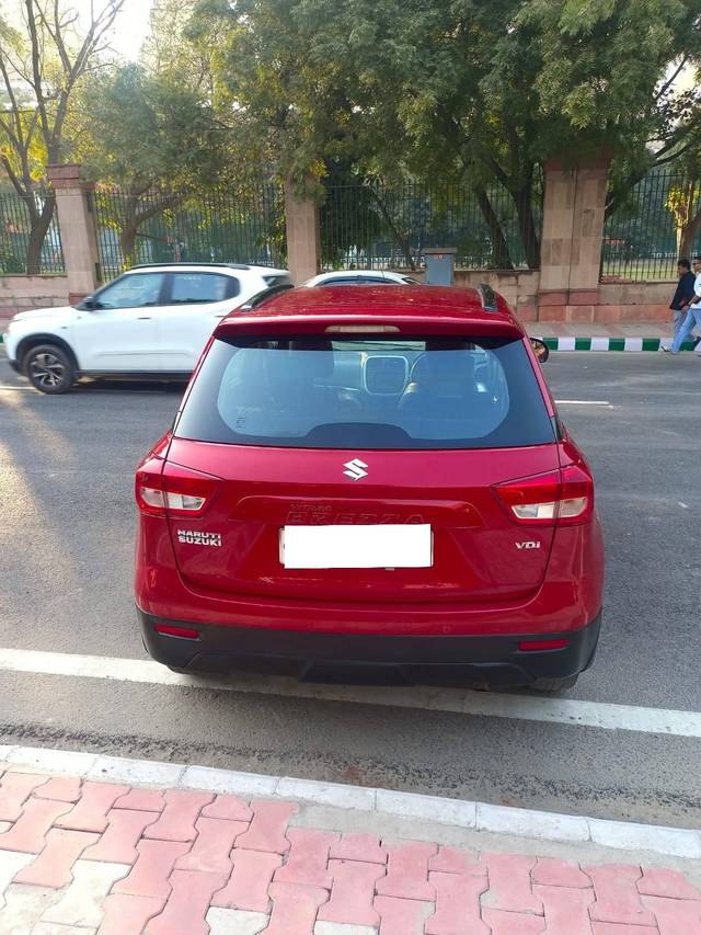 https://images10.gaadi.com/usedcar_image/4564810/original/processed_481e302208f032e998ded5b32b24a704.jpg?imwidth=6402