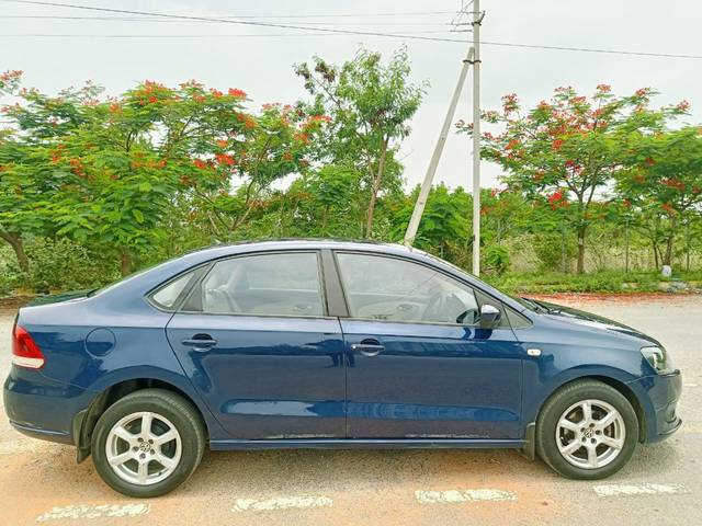 https://images10.gaadi.com/usedcar_image/4564816/original/48f23e72f8bbe729252a47b91acf157f.jpg?imwidth=6401
