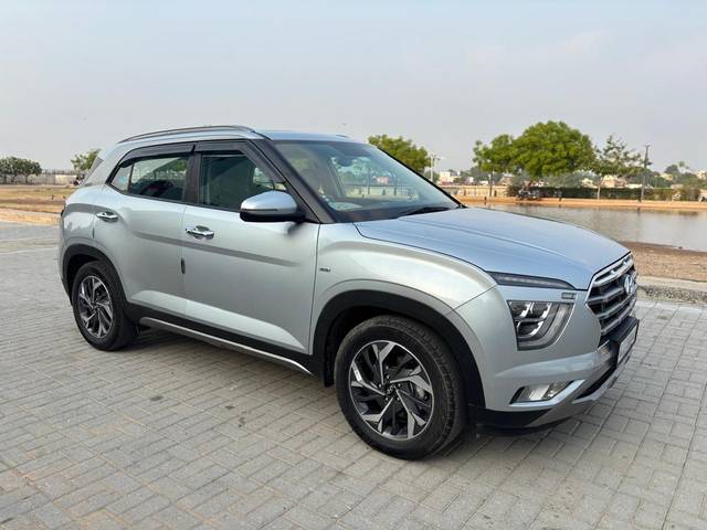 https://images10.gaadi.com/usedcar_image/4564817/original/5d05efc7799c122893ec627bdee3b472.jpg?imwidth=6400