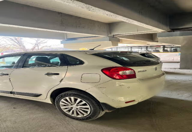 https://images10.gaadi.com/usedcar_image/4564824/original/5c405069-79e4-4bc8-9859-8163cf885b48.?imwidth=6401