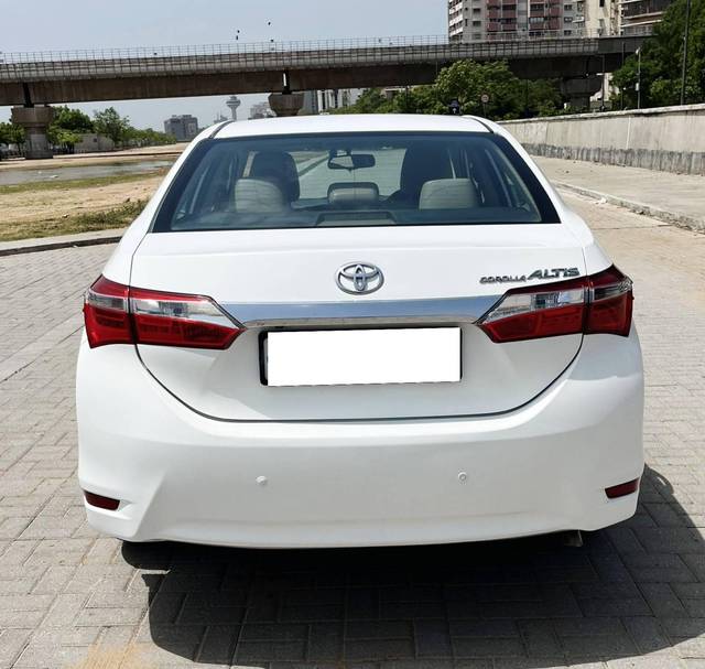https://images10.gaadi.com/usedcar_image/4564828/original/processed_d5716f2e2dd822249bd682d51ced4709.jpg?imwidth=6401