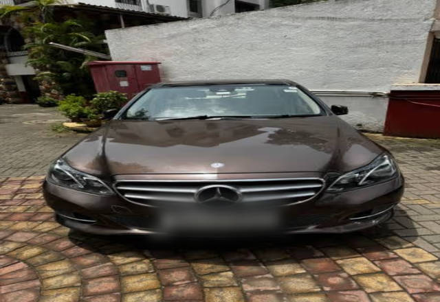 https://images10.gaadi.com/usedcar_image/4564883/original/024e177f-8599-4561-8aee-b2eba388113e.?imwidth=6400