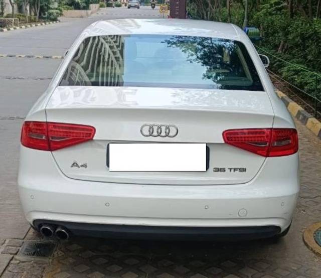 https://images10.gaadi.com/usedcar_image/4564893/original/processed_4efe0022e1160190f39708a63822c099.jpg?imwidth=6401