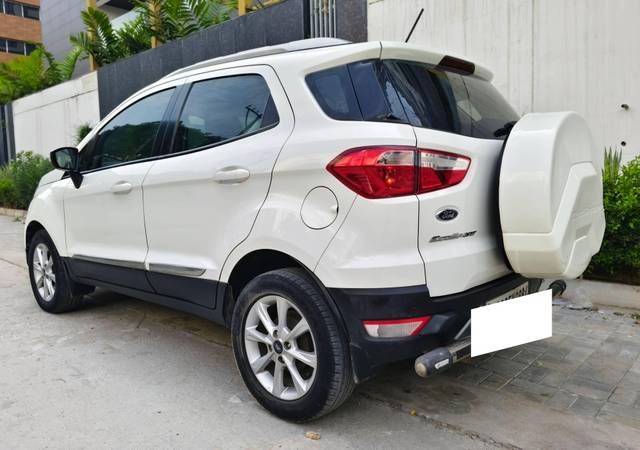https://images10.gaadi.com/usedcar_image/4564930/original/processed_0acb6b3b-b5c6-4623-bfce-9f8f75657adb.jpg?imwidth=6402
