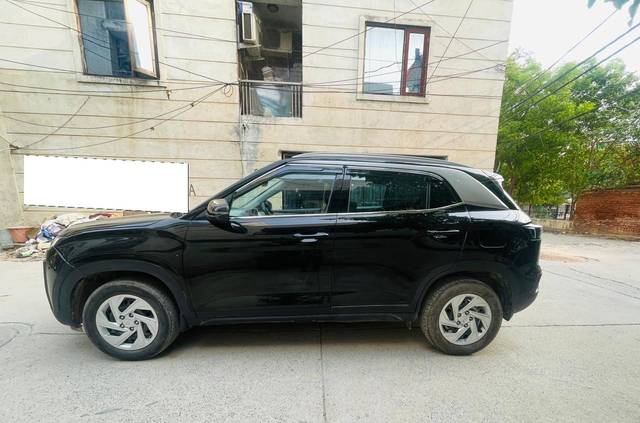 https://images10.gaadi.com/usedcar_image/4564934/original/processed_9c9ef1024e84d70e5963929480d31a24.jpg?imwidth=6401