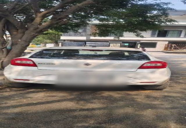 https://images10.gaadi.com/usedcar_image/4564935/original/4ef39743-a1d6-475b-8c11-4758080311cb.?imwidth=6401