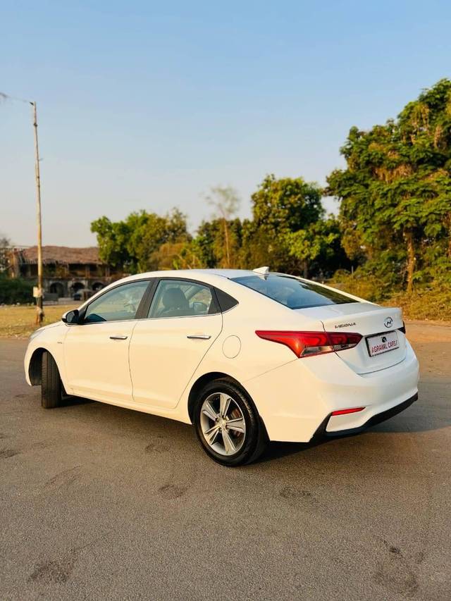 https://images10.gaadi.com/usedcar_image/4564952/original/processed_9fc7b962f09a46a3d01566af529edd31.jpeg?imwidth=6402