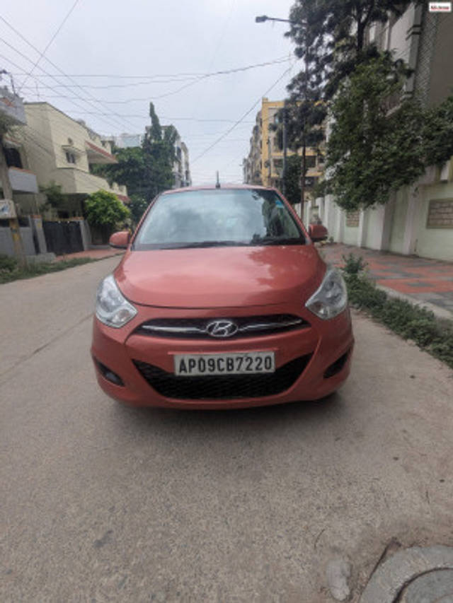 https://images10.gaadi.com/usedcar_image/4564954/original/84de541eb50d04d839247dcbadc435ca.jpg?imwidth=6400