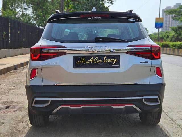 https://images10.gaadi.com/usedcar_image/4564963/original/processed_4eafb5149cd541dca76e81cda1ba8228.jpg?imwidth=6402