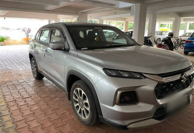 https://images10.gaadi.com/usedcar_image/4564967/original/dcf1c813-aacb-4abd-b953-6d6442787825.?imwidth=6400