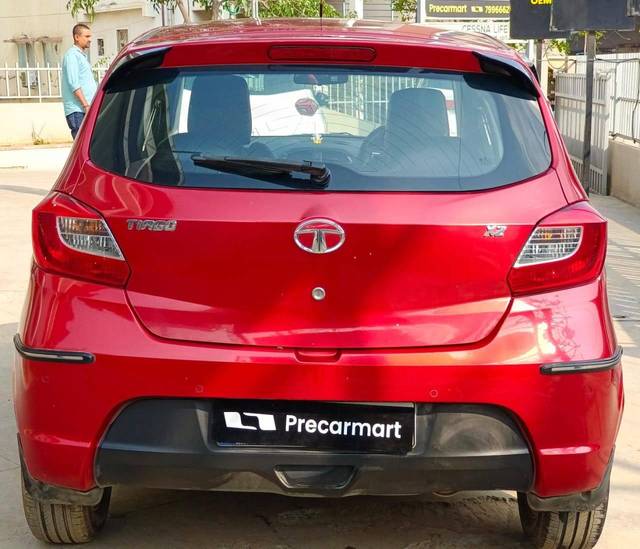 https://images10.gaadi.com/usedcar_image/4564976/original/processed_4e093ce7c2a31d8bf472d0f88ad8a829.jpeg?imwidth=6402