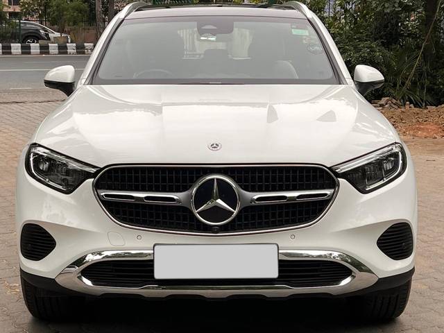 https://images10.gaadi.com/usedcar_image/4564979/original/cb93f8e364cce7be9df436940c830d6c.jpeg?imwidth=6401