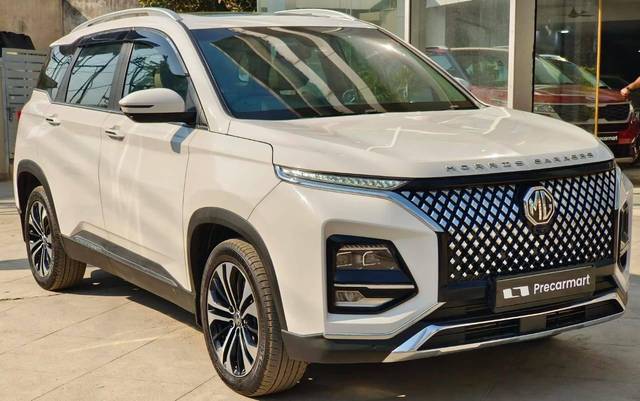 https://images10.gaadi.com/usedcar_image/4564988/original/processed_b1e54bf3282f9f66e2c3889fe40f457c.jpeg?imwidth=6400