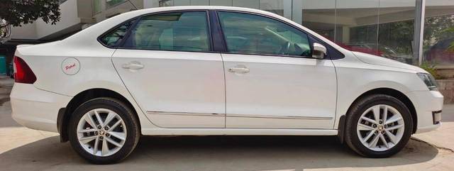 https://images10.gaadi.com/usedcar_image/4564999/original/processed_44e0e75222858b8eeed2e250a6417bc3.jpeg?imwidth=6401