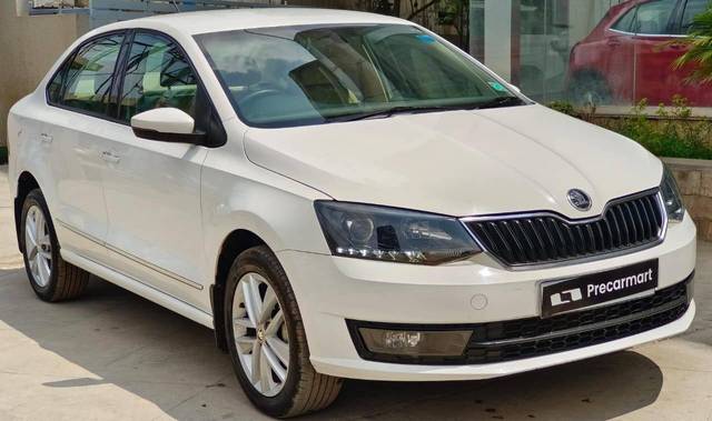 https://images10.gaadi.com/usedcar_image/4564999/original/processed_f3827000b25b03770d2a075e41db4b02.jpeg?imwidth=6400