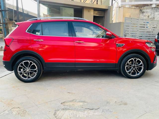 https://images10.gaadi.com/usedcar_image/4565007/original/processed_dde3919c2ba43d339eda50a0571a18f5.jpeg?imwidth=6401