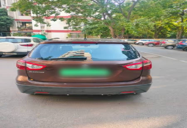 https://images10.gaadi.com/usedcar_image/4565008/original/b152a499-0cbc-43b1-9571-e68b010ab3d1.?imwidth=6401