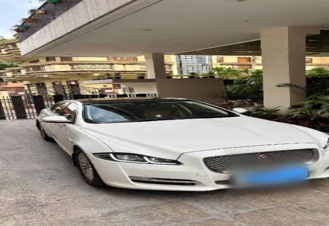 https://images10.gaadi.com/usedcar_image/4565012/original/d15d8756-fc15-4068-8fb0-207a6f8c2bbe.?imwidth=6400