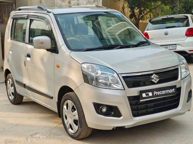 https://images10.gaadi.com/usedcar_image/4565015/original/processed_a2282d90e65894fb7f70a669fef49feb.jpeg?imwidth=6400