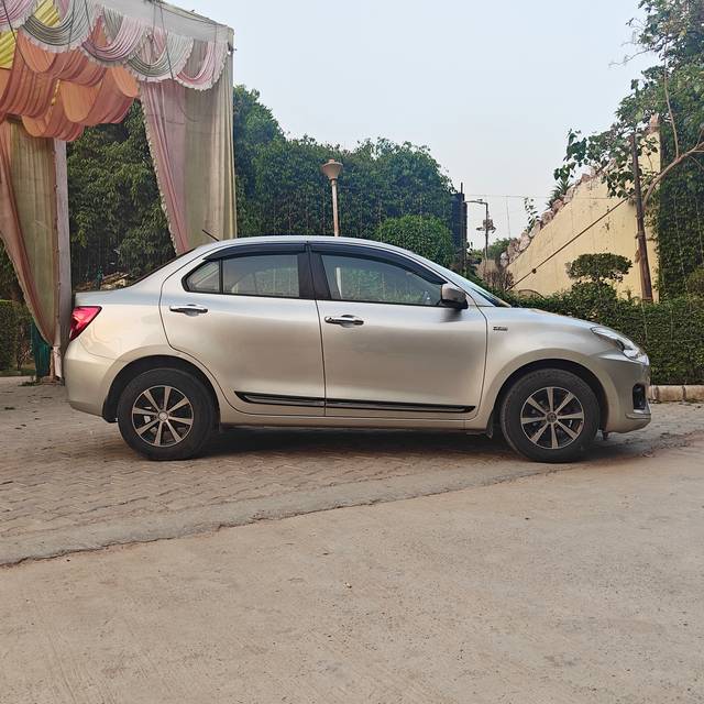 https://images10.gaadi.com/usedcar_image/4565065/original/18944aab8c69896ca71604a59dfd913a.jpg?imwidth=6401