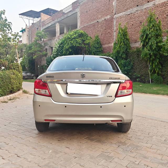 https://images10.gaadi.com/usedcar_image/4565065/original/processed_61dcda8c7a3a0f54a1433389394a633b.jpg?imwidth=6402