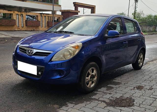 https://images10.gaadi.com/usedcar_image/4565066/original/processed_e7e3b741060df3f58f63b9385224fc50.jpg?imwidth=6402