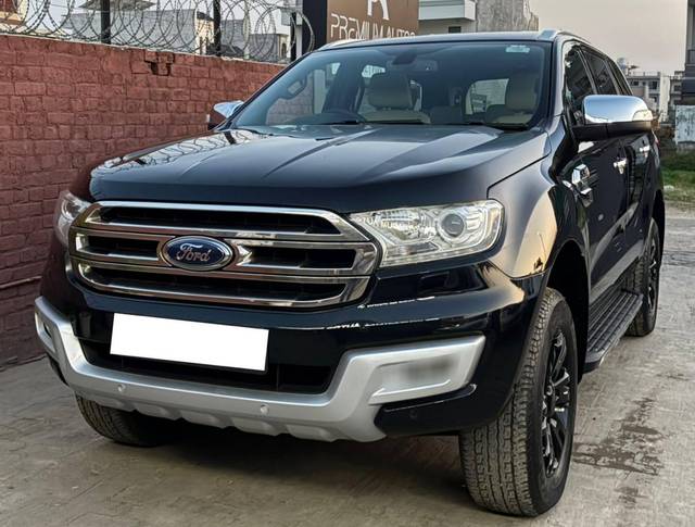 https://images10.gaadi.com/usedcar_image/4565068/original/processed_bca21bf5d102151e004d3f3b2b6cc79b.jpg?imwidth=6400
