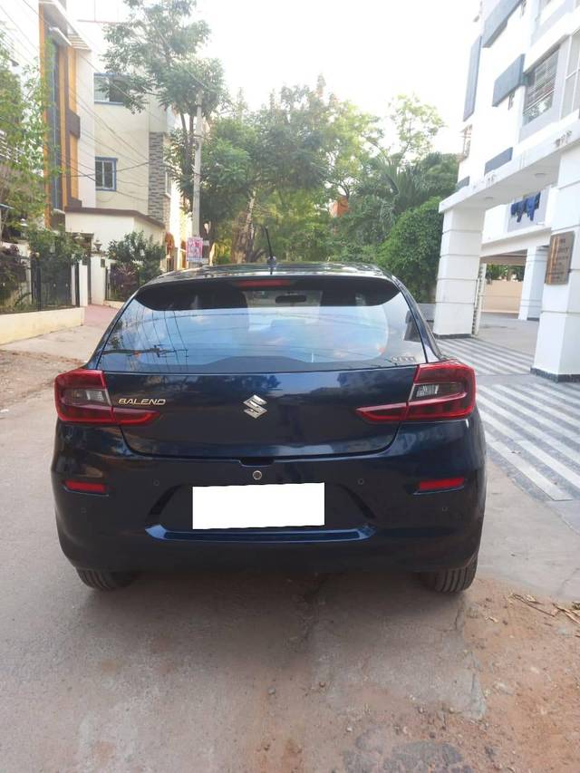 https://images10.gaadi.com/usedcar_image/4565077/original/processed_c3fe3bb6f5d2ee9b9f1a968a610a4935.jpg?imwidth=6401