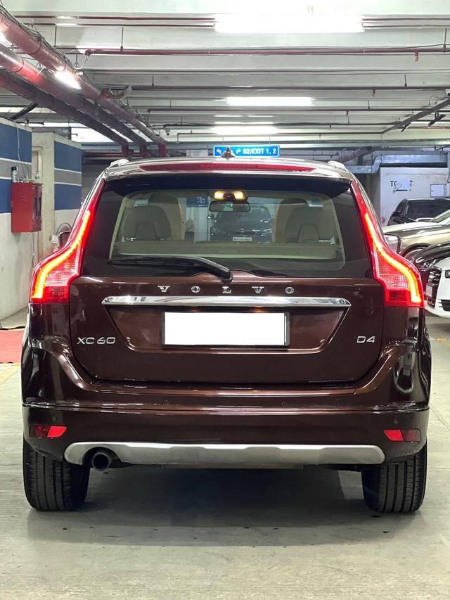 https://images10.gaadi.com/usedcar_image/4565078/original/processed_5408ccb0-dd6d-4f6c-b482-f88dc43a3658.jpg?imwidth=6401