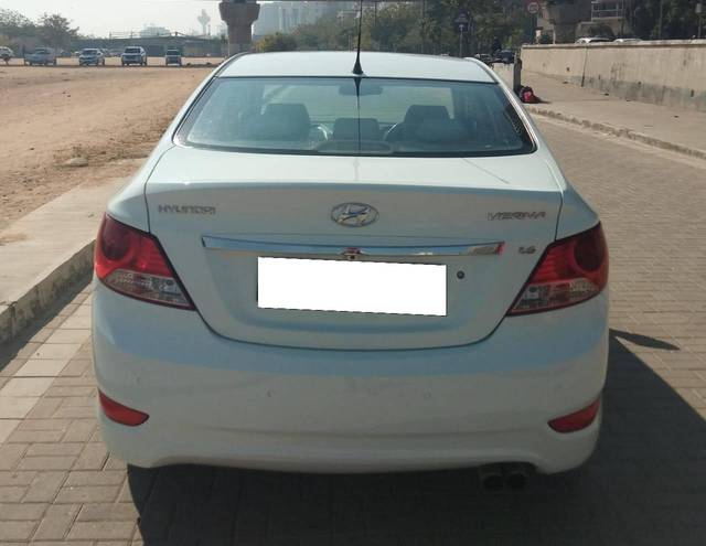 https://images10.gaadi.com/usedcar_image/4565085/original/processed_6b6bb86b02ea503f7e3bd051ff4b6cfa.jpg?imwidth=6401