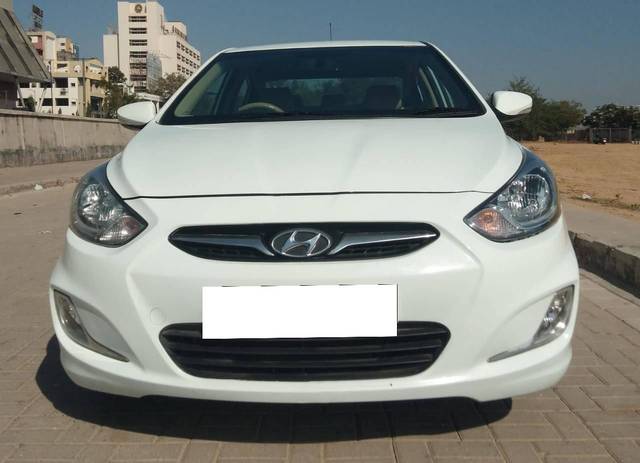 https://images10.gaadi.com/usedcar_image/4565085/original/processed_9f1f1cd7fbcebc660ebd859fb68018a9.jpg?imwidth=6402
