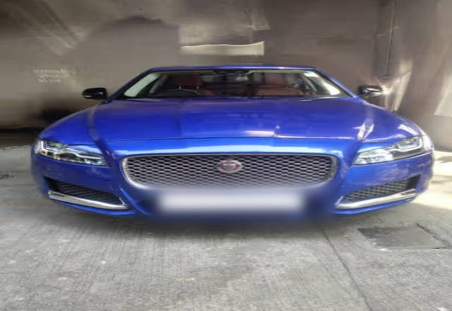 https://images10.gaadi.com/usedcar_image/4565086/original/0bd9f1af-60c0-4302-8f8b-bac9dcd5650c.?imwidth=6400
