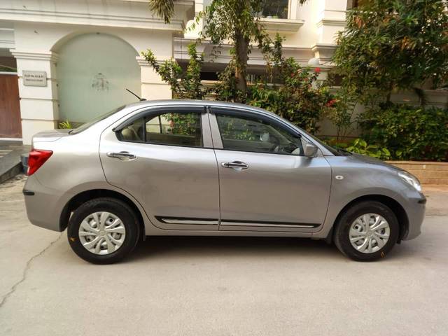 https://images10.gaadi.com/usedcar_image/4565088/original/processed_7ee7f4760dbcbaab42ad2143e6fb70db.jpg?imwidth=6401