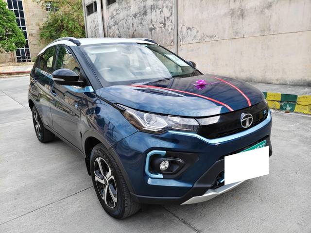 https://images10.gaadi.com/usedcar_image/4565089/original/processed_6bc7f9bea3f7aec174234af8909da414.jpg?imwidth=6400