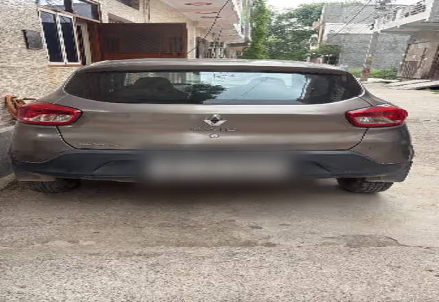 https://images10.gaadi.com/usedcar_image/4565096/original/0857fa77-cfbf-41f7-ada7-f820b3ac411d.?imwidth=6401