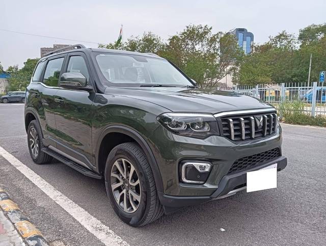 https://images10.gaadi.com/usedcar_image/4565097/original/processed_209e1d6bcf499a6fa1defc89c0941449.jpg?imwidth=6400