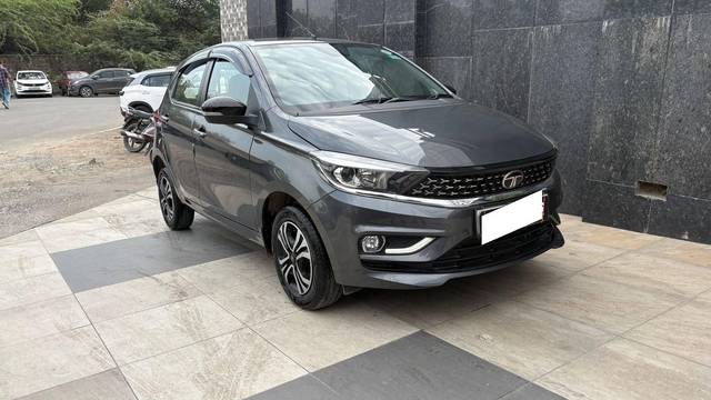 https://images10.gaadi.com/usedcar_image/4565102/original/processed_92c3622ac47811b30a8c94e3c18b8457.jpg?imwidth=6400