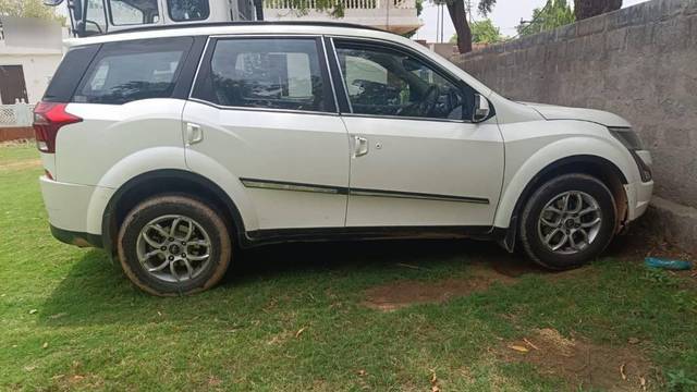 https://images10.gaadi.com/usedcar_image/4565133/original/processed_ec144fba-ea86-4c28-ac48-9fd612dc617e.jpg?imwidth=6401